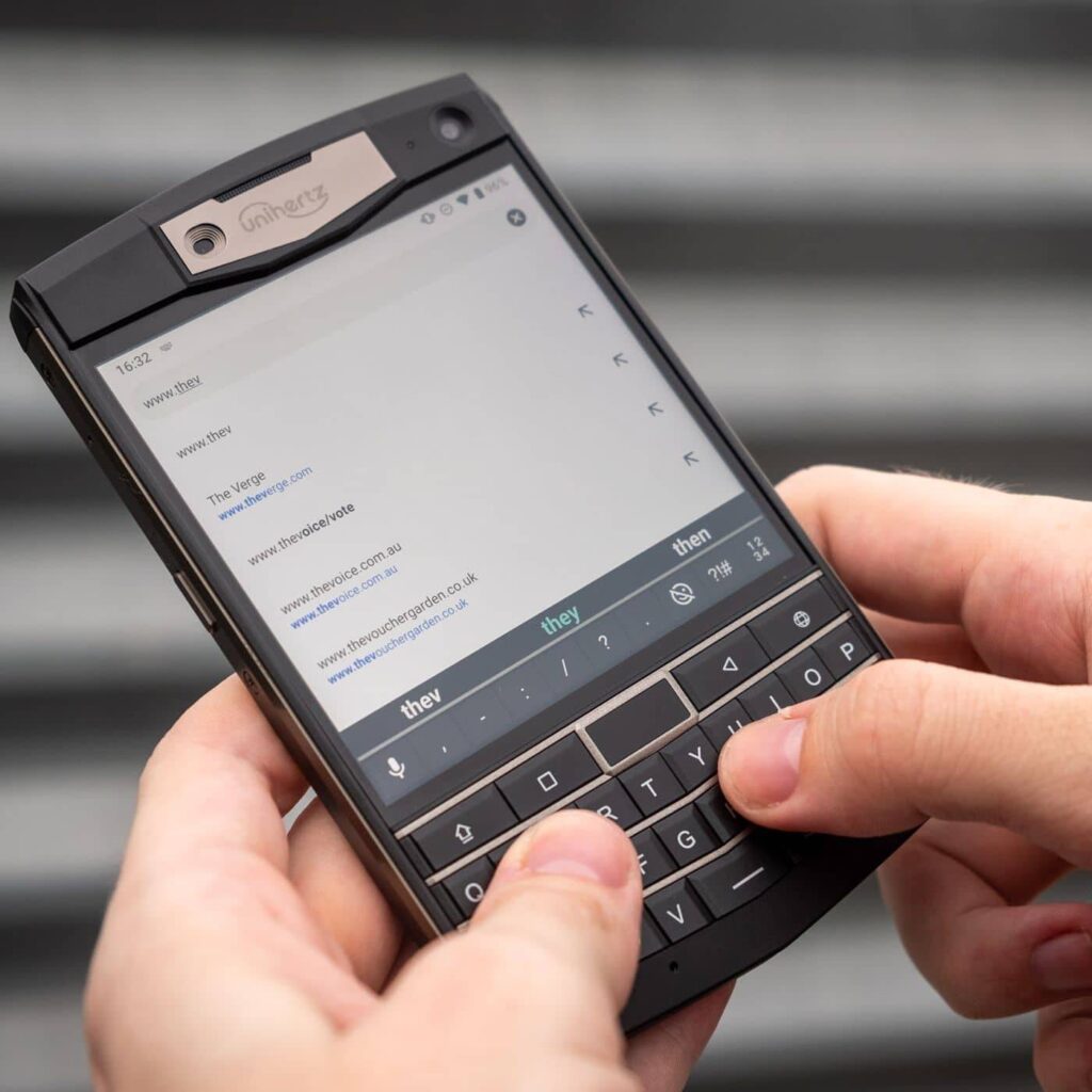 ابعاد گوشی BlackBerry Passport