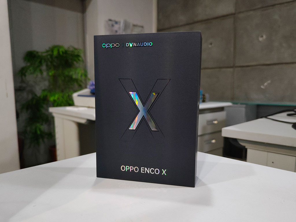 جعبه ایرفون Oppo Enco X TWS