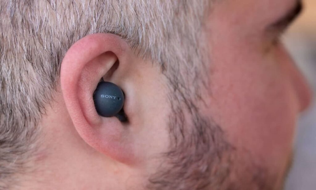 سونی لینک بادز در گوش