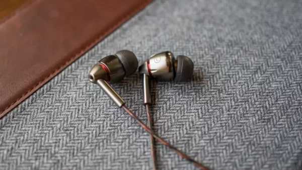 1More Quad Driver In-Ear Headphones