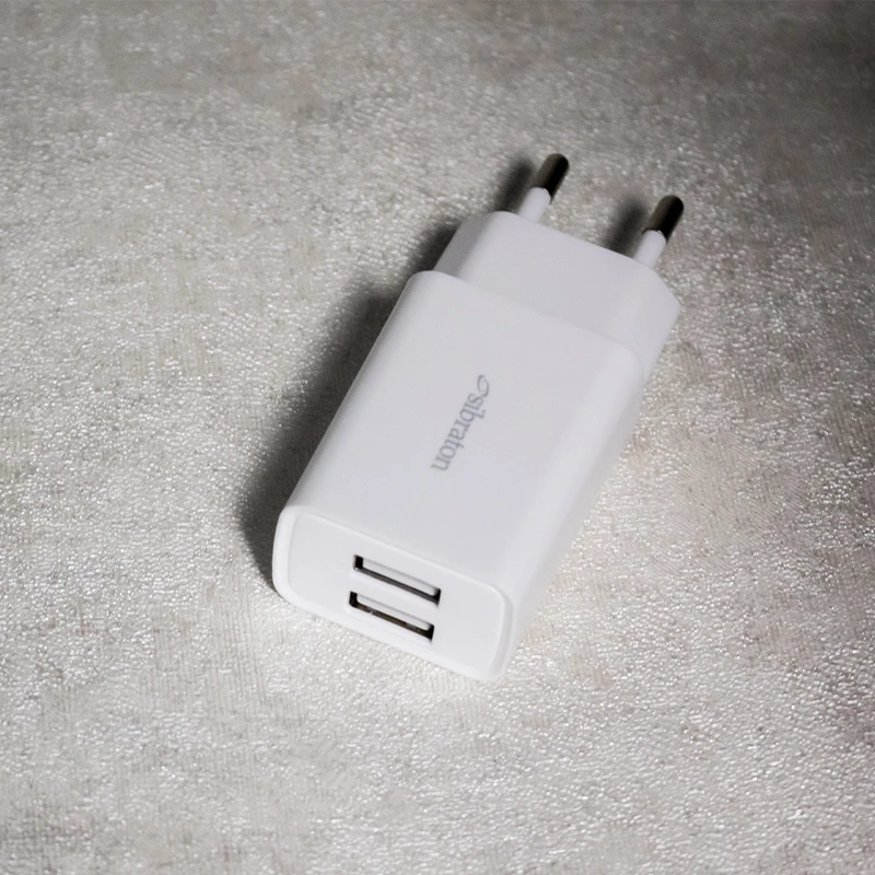 شارژر دیواری سیبراتون مدل S-W1245i توان 10 وات به همراه کابل لایتنینگ 4 شارژر دیواری سیبراتون مدل S-W1245i توان 10 وات به همراه کابل لایتنینگ