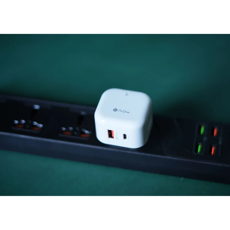 شارژر دیواری پرووان مدل PWC530 - توان 18 وات 5 شارژر دیواری پرووان مدل PWC530 - توان 18 وات