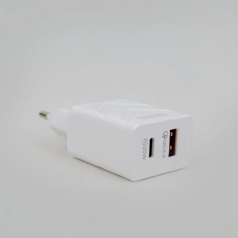 شارژر دیواری مدل C135 توان 5 وات 7 شارژر دیواری مدل C135 توان 5 وات